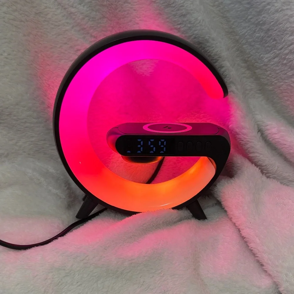 ⏰LED Table lamp Clock /Speaker Phone Charger - Picture 7 of 7
